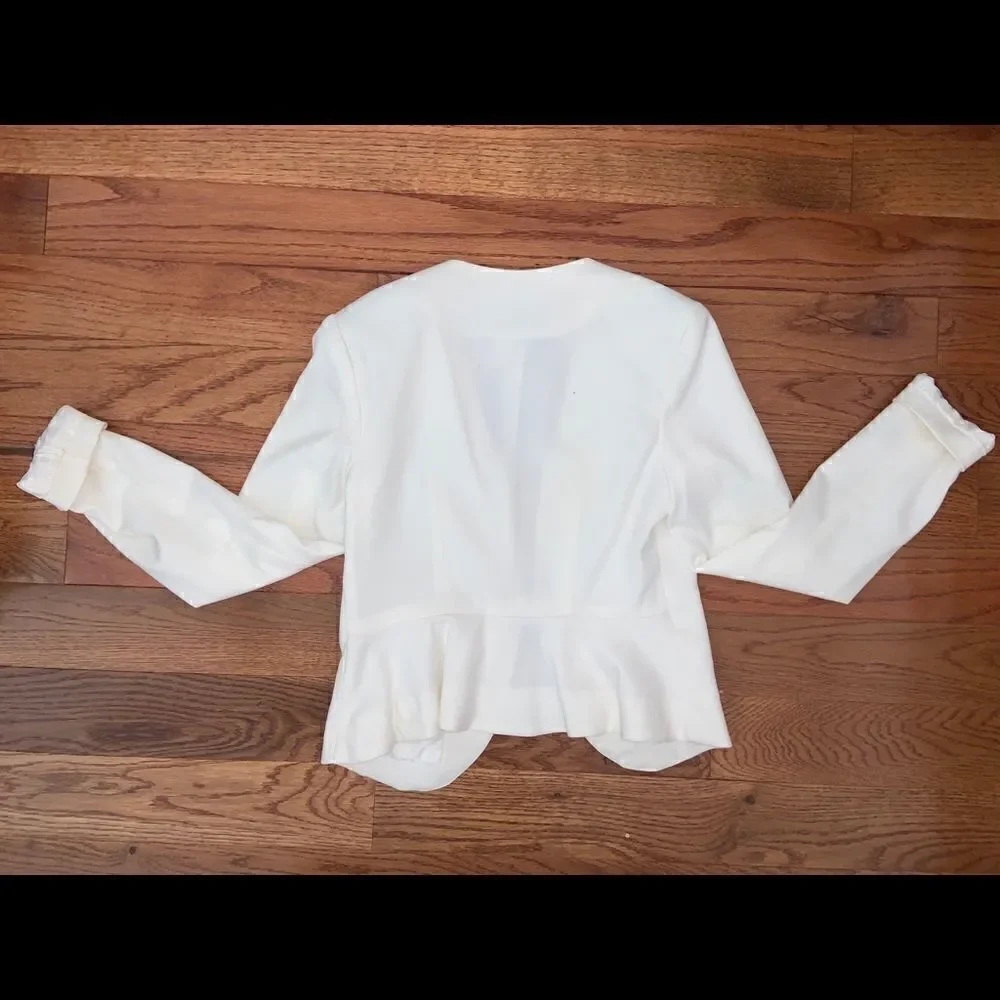 Blazer    - Picture 3 of 3